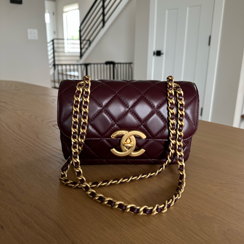 SOLD- Chanel Burgundy small Flap Bag Lambskin - Picture 4 of 14